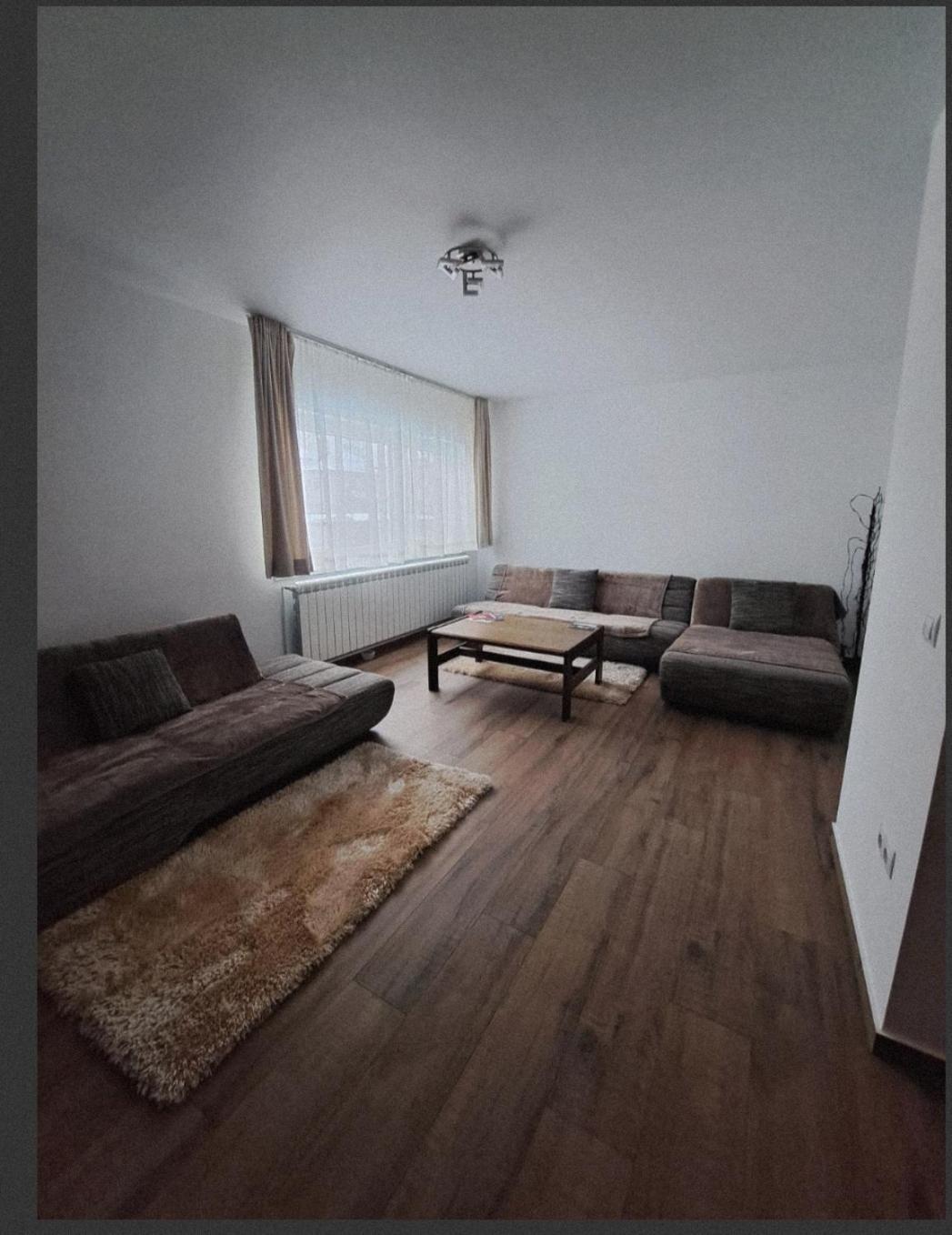Republicii 7 Iris 98 Mp 3 Camere 3 Paturi 2 Dormitoare 1 Canapea Parcare Card De Vacanta Baia Mare Zewnętrze zdjęcie